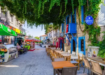 Alaçatı Çarşı Otelleri