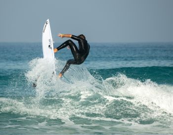 İleri Seviye Sörf Eğitimi: İleri Seviye Sörf Dersleri